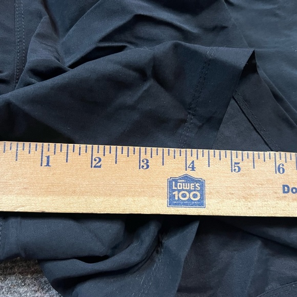 ACG Nike shorts new with tags black XL woman’s zipper pockets - Picture 5 of 6